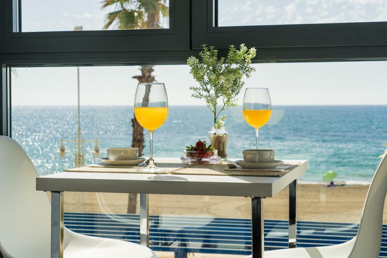 Gran Vivienda De Lujo Frente Al Mar Leilighet Málaga Eksteriør bilde